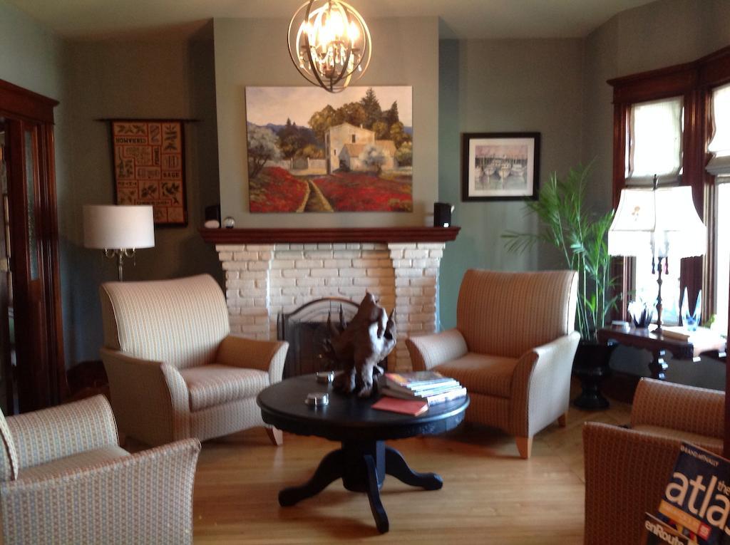 Auberge Inn Thyme Shediac Exterior photo