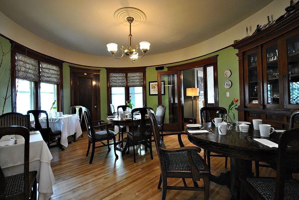 Auberge Inn Thyme Shediac Exterior photo