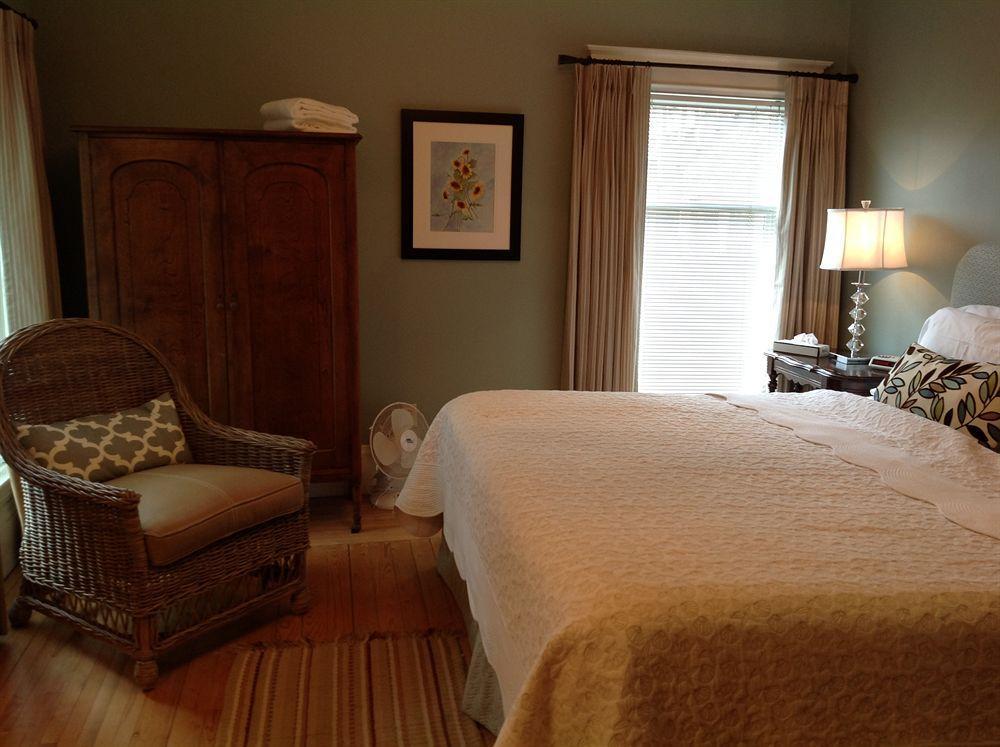 Auberge Inn Thyme Shediac Exterior photo